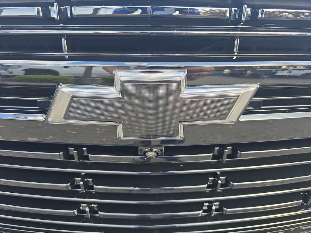 Certified 2024 Chevrolet Suburban RST image 37