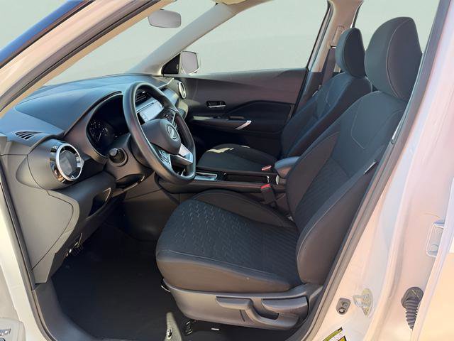 Certified 2023 Nissan Kicks SV FWD image 11