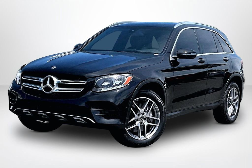Used 2019 Mercedes-Benz GLC 300 4MATIC image 3