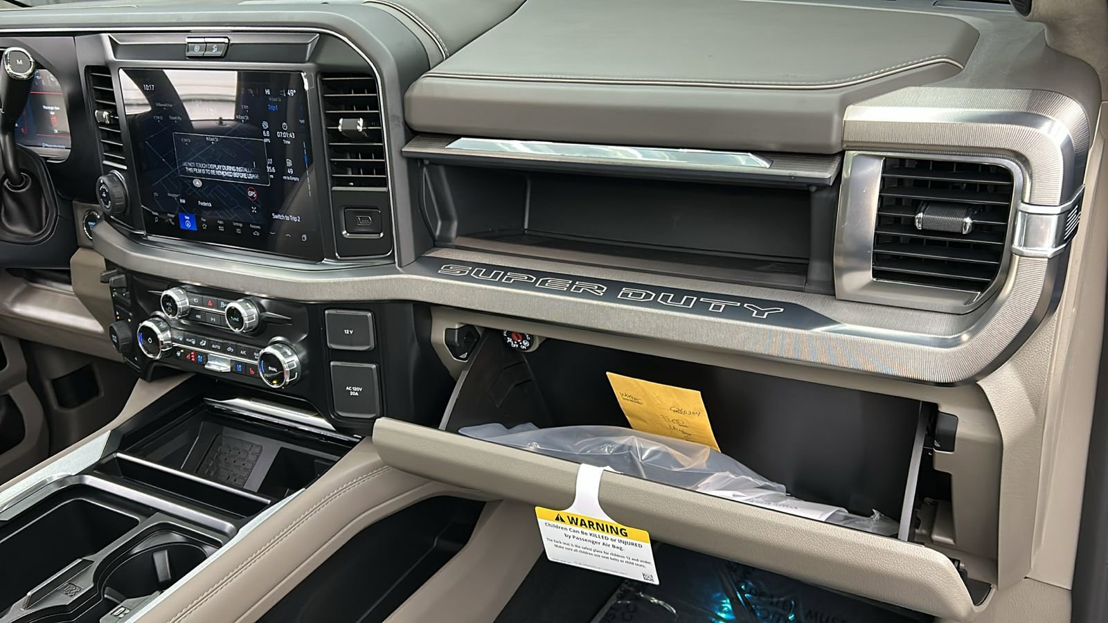 Used 2026 Ford F450 Platinum w/ Platinum Plus Package image 41