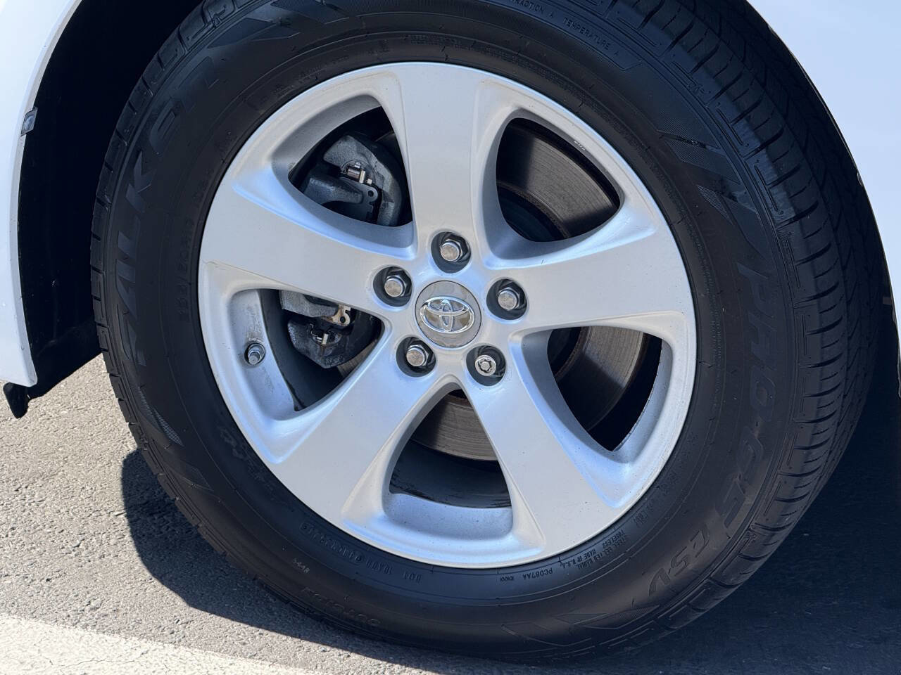 Used 2012 Toyota Sienna LE image 13