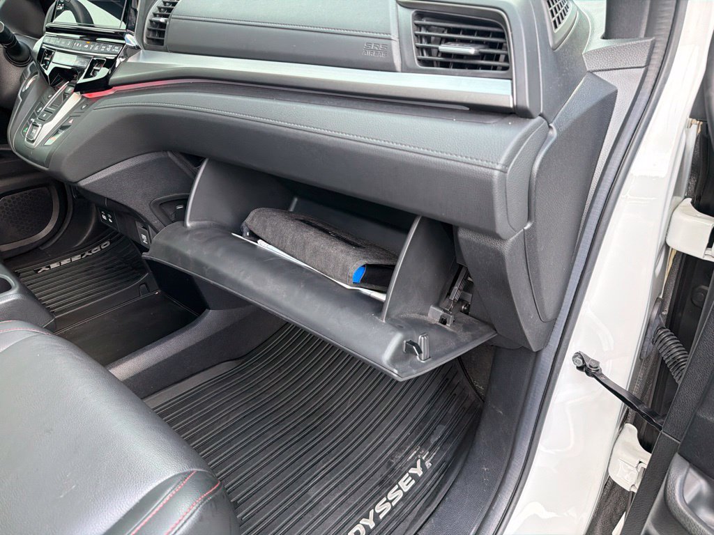 Used 2025 Honda Odyssey Sport-L image 37