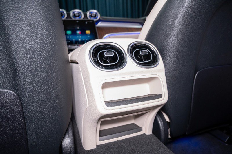 Certified 2026 Mercedes-Benz C 300 Sedan image 23