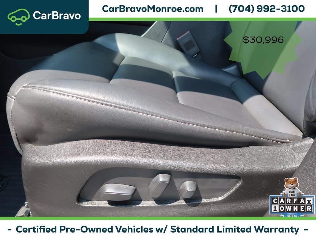 Certified 2024 Cadillac XT4 Luxury w/ Cold Weather Package FWD image 13