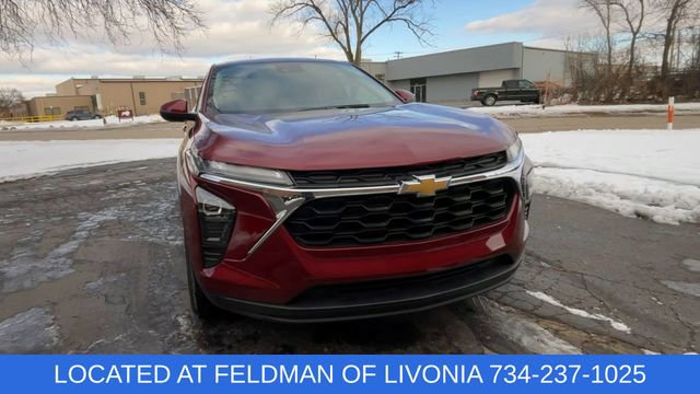 Certified 2024 Chevrolet Trax LS w/ LS Convenience Package image 2