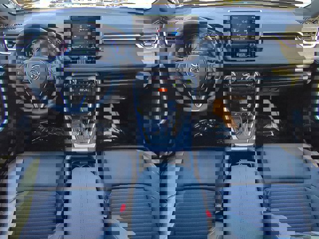 Used 2020 Toyota RAV4 XSE image 15