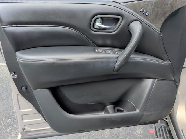 Used 2022 INFINITI QX80 Luxe w/ All-Season Package AWD/4WD image 13