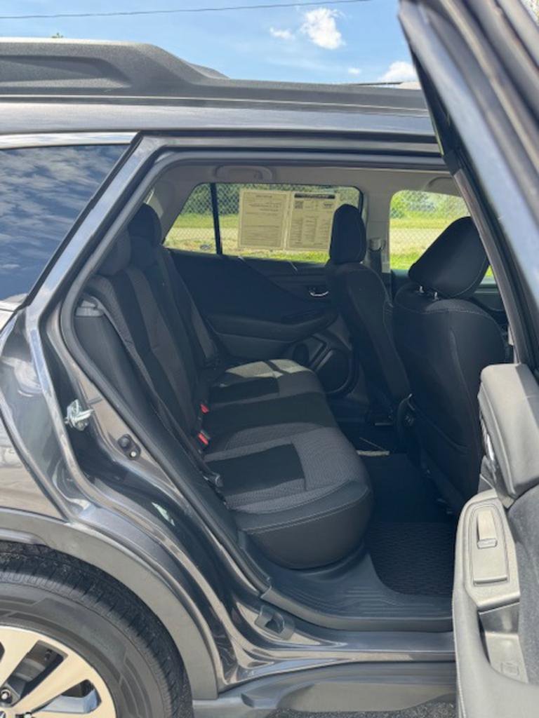 Used 2022 Subaru Outback Premium AWD/4WD image 17
