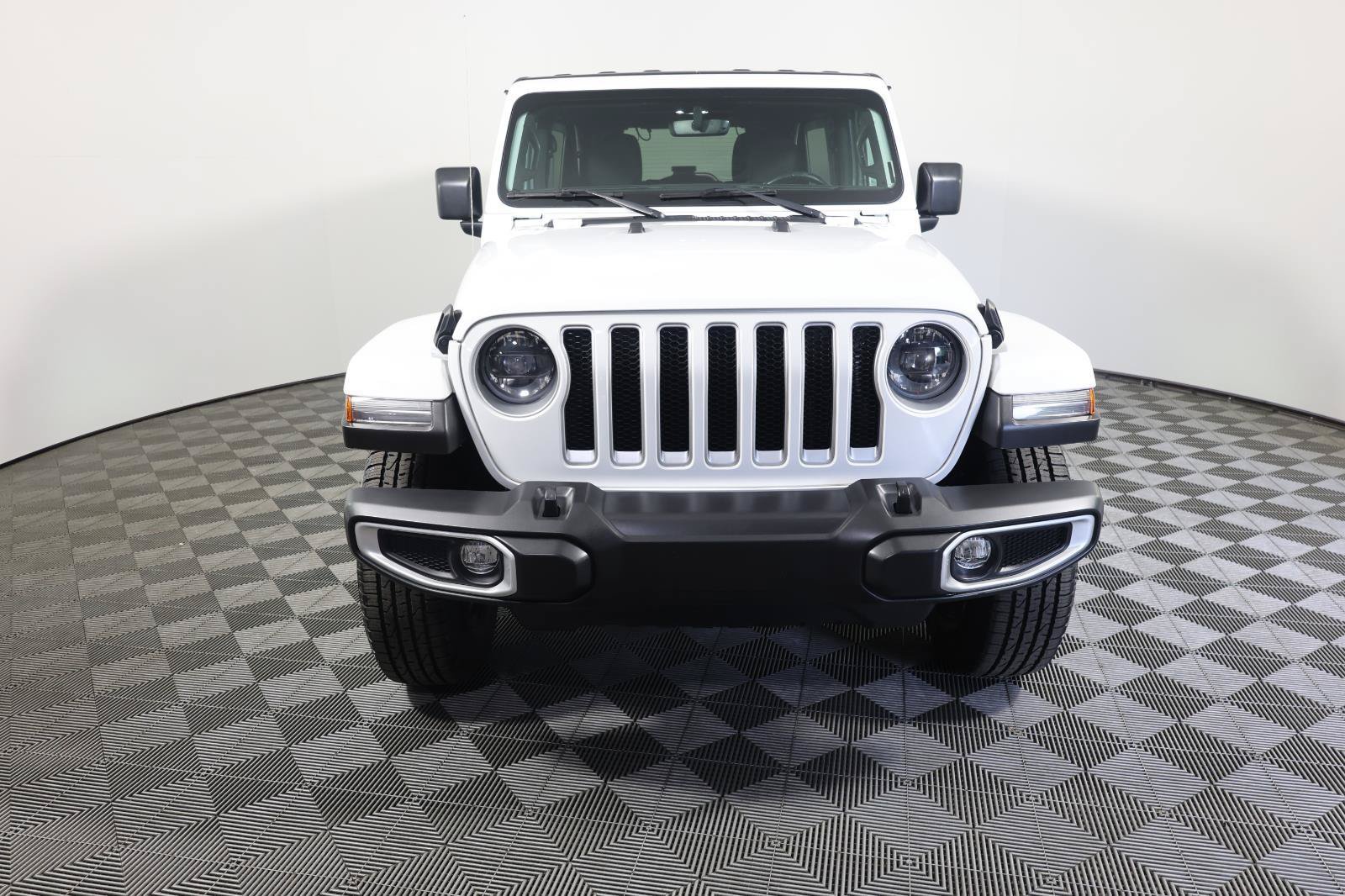 Used 2023 Jeep Wrangler Unlimited Sahara w/ LED Lighting Group AWD/4WD image 2