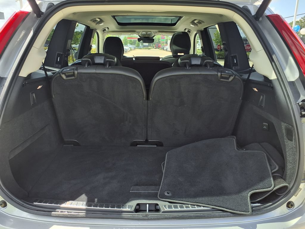 Certified 2025 Volvo XC90 B5 Core AWD/4WD image 12