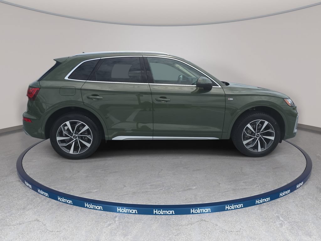 Used 2023 Audi Q5 2.0T Premium Plus w/ Premium Plus Package AWD/4WD image 7