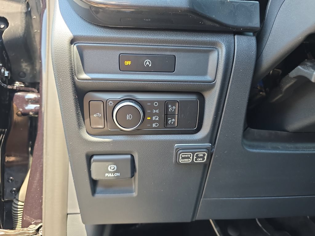 Used 2025 Ford F150 STX w/ Equipment Group 200A RWD image 19