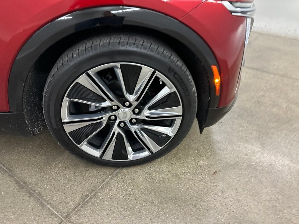 Certified 2025 Cadillac Lyriq Luxury w/ LPO, Floor Liner Package AWD/4WD image 13