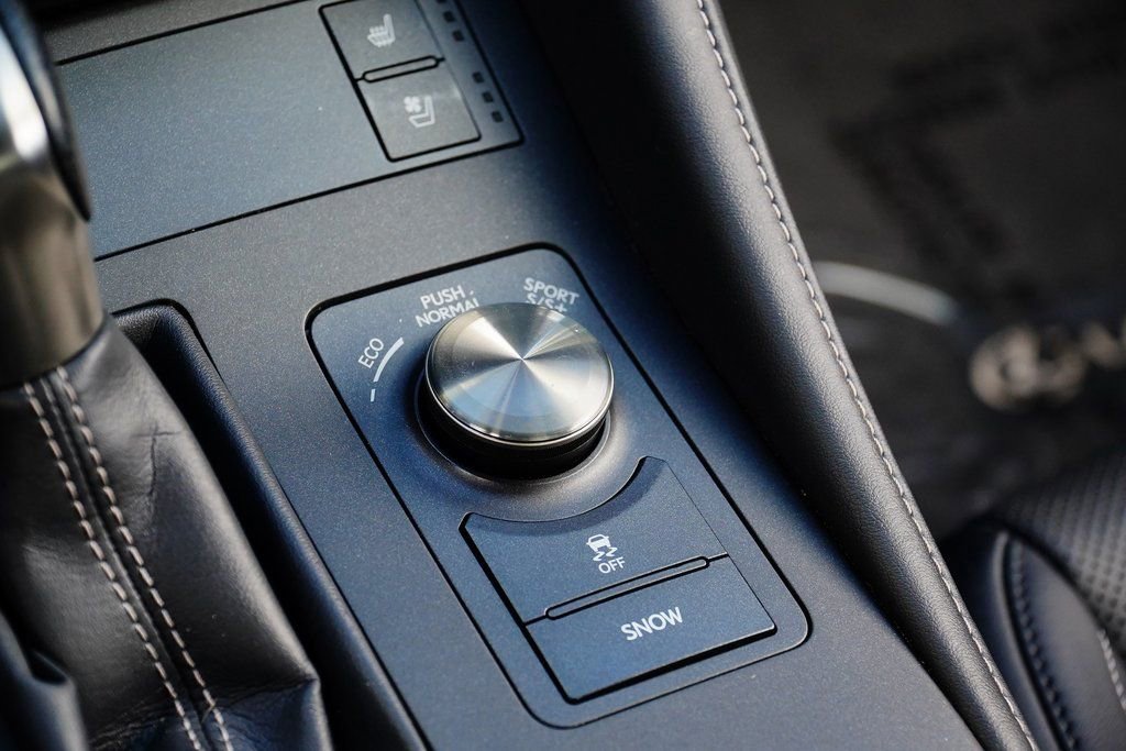 Used 2017 Lexus RC 200t image 18