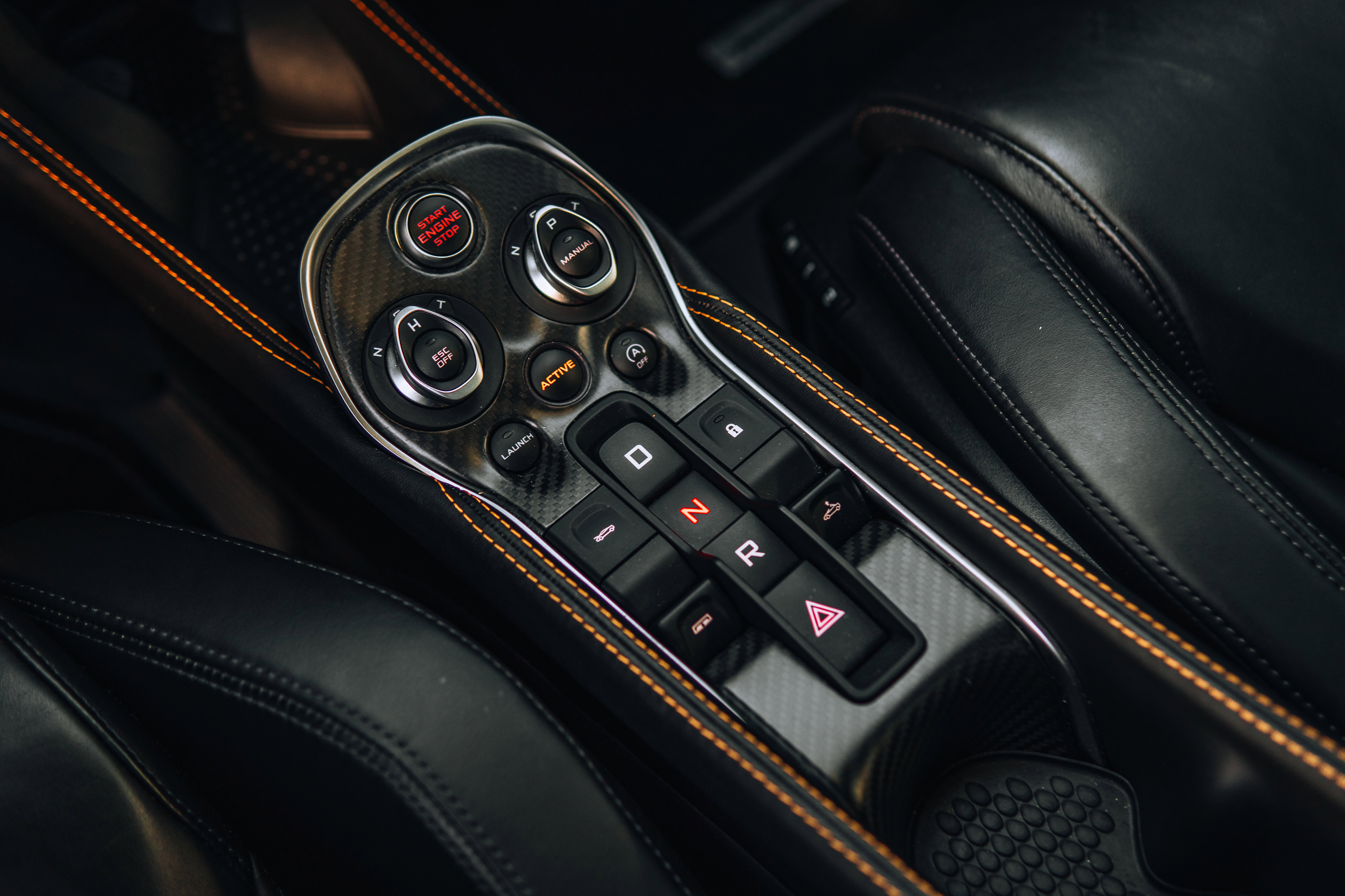 Used 2020 McLaren 600LT Spider image 37