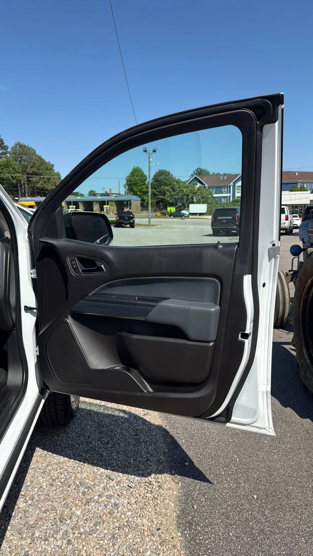 Used 2016 Chevrolet Colorado Z71 AWD/4WD image 19