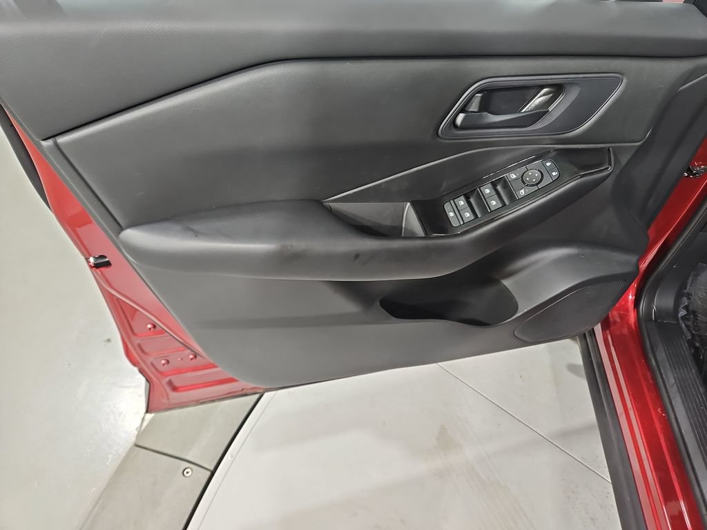 Certified 2025 Nissan Rogue S AWD/4WD image 12