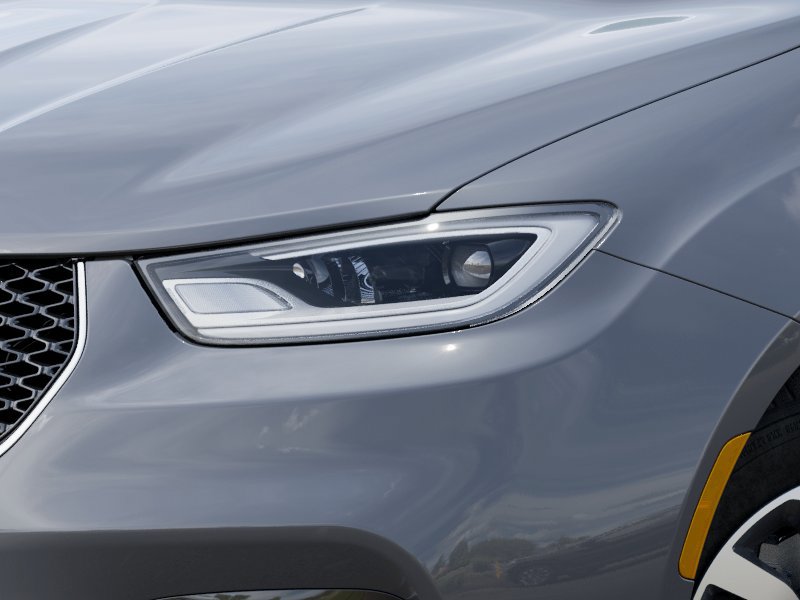 New 2025 Chrysler Pacifica Select w/ Uconnect Theater Family Group image 6