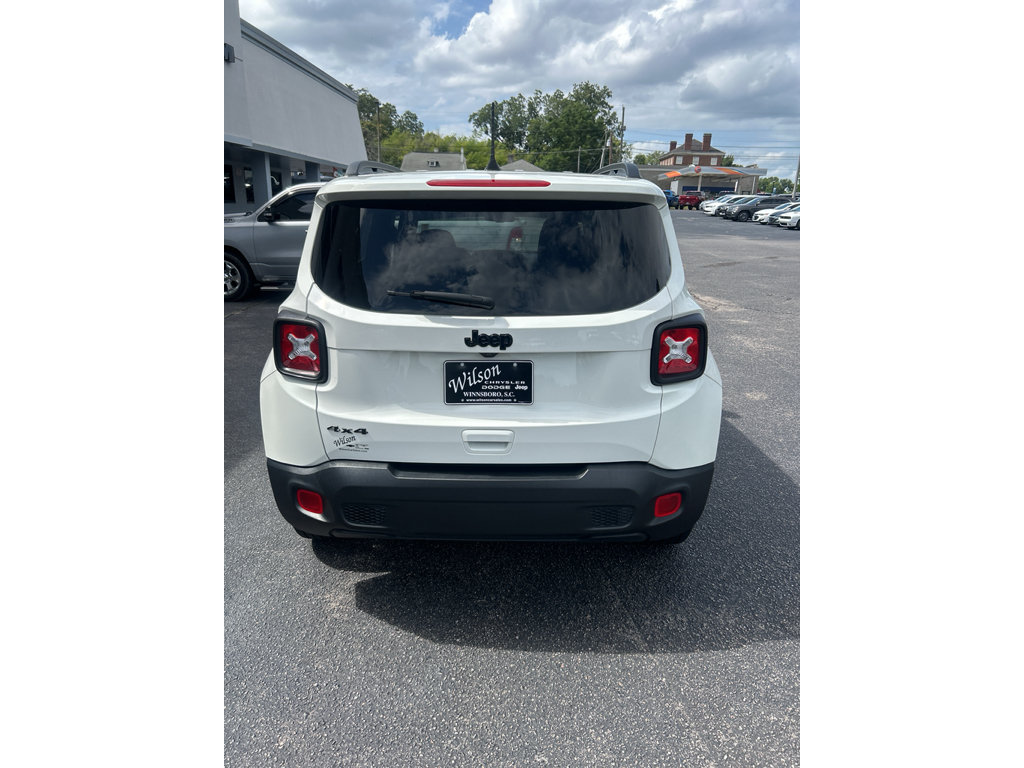 Used 2023 Jeep Renegade Altitude w/ Convenience Group I AWD/4WD image 6