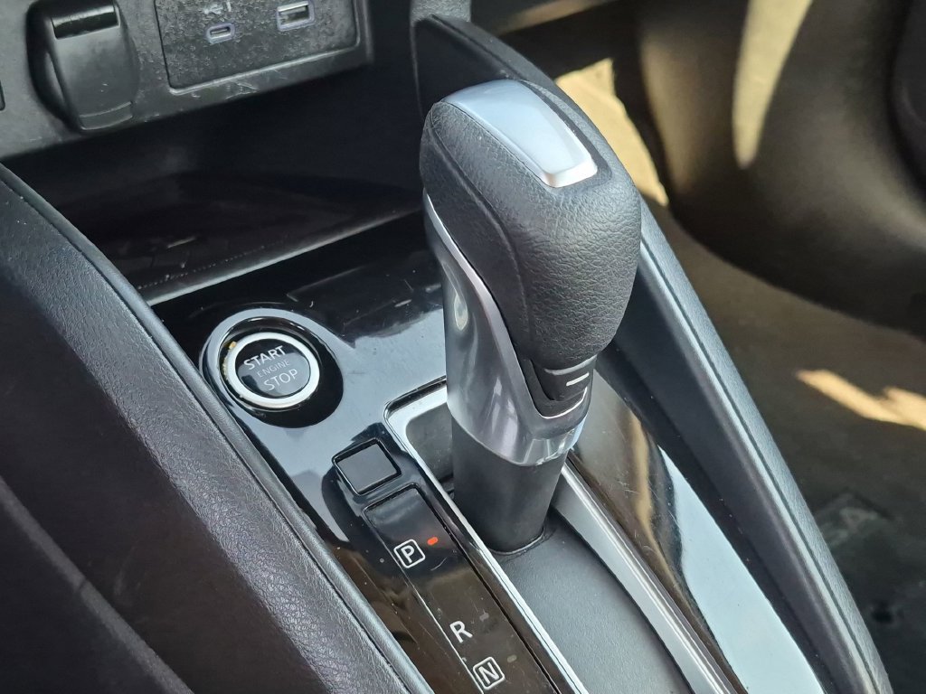 Used 2024 Nissan Versa SR w/ Trunk Package FWD image 20