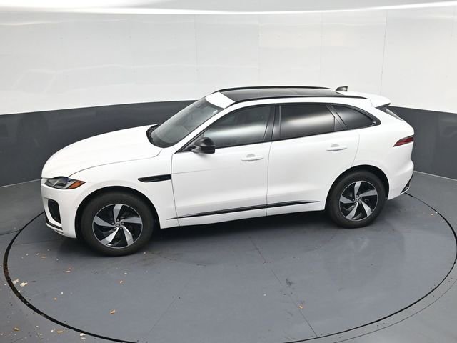 Used 2025 Jaguar F-PACE R-Dynamic S image 47