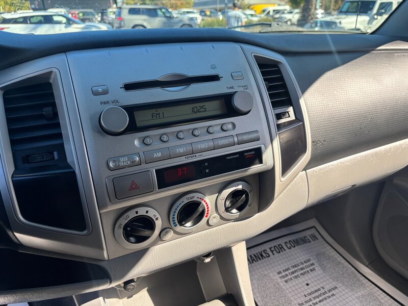 Used 2006 Toyota Tacoma PreRunner RWD image 11