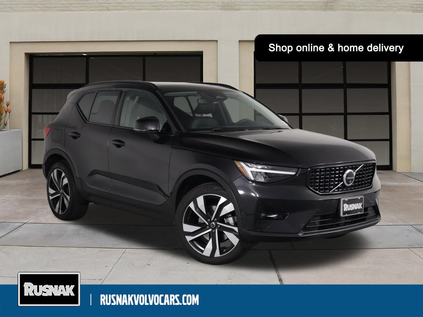 Certified 2025 Volvo XC40 B5 Plus