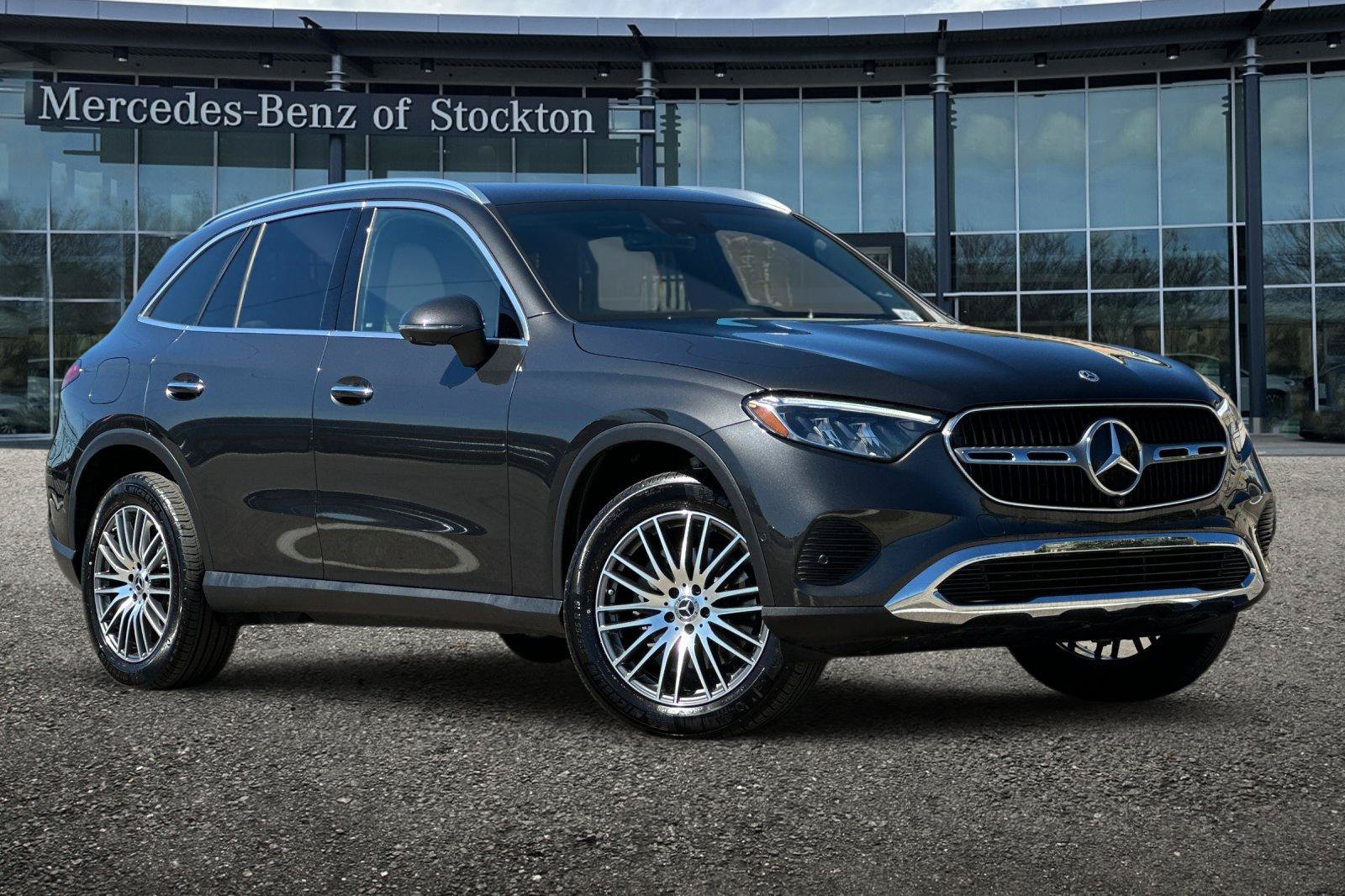 New 2026 Mercedes-Benz GLC 300 4MATIC