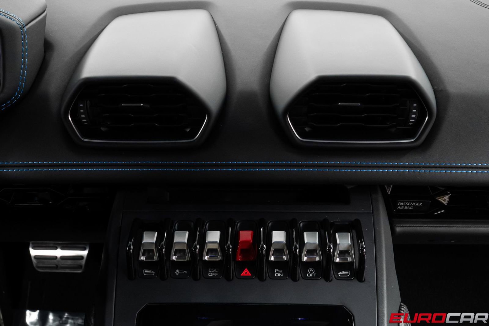 Used 2020 Lamborghini Huracan EVO AWD/4WD image 29
