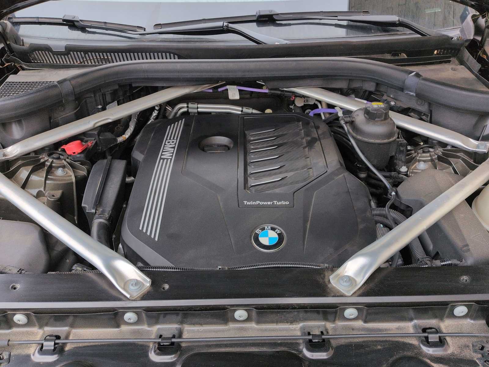 Used 2022 BMW X5 xDrive40i w/ M Sport Package AWD/4WD image 15