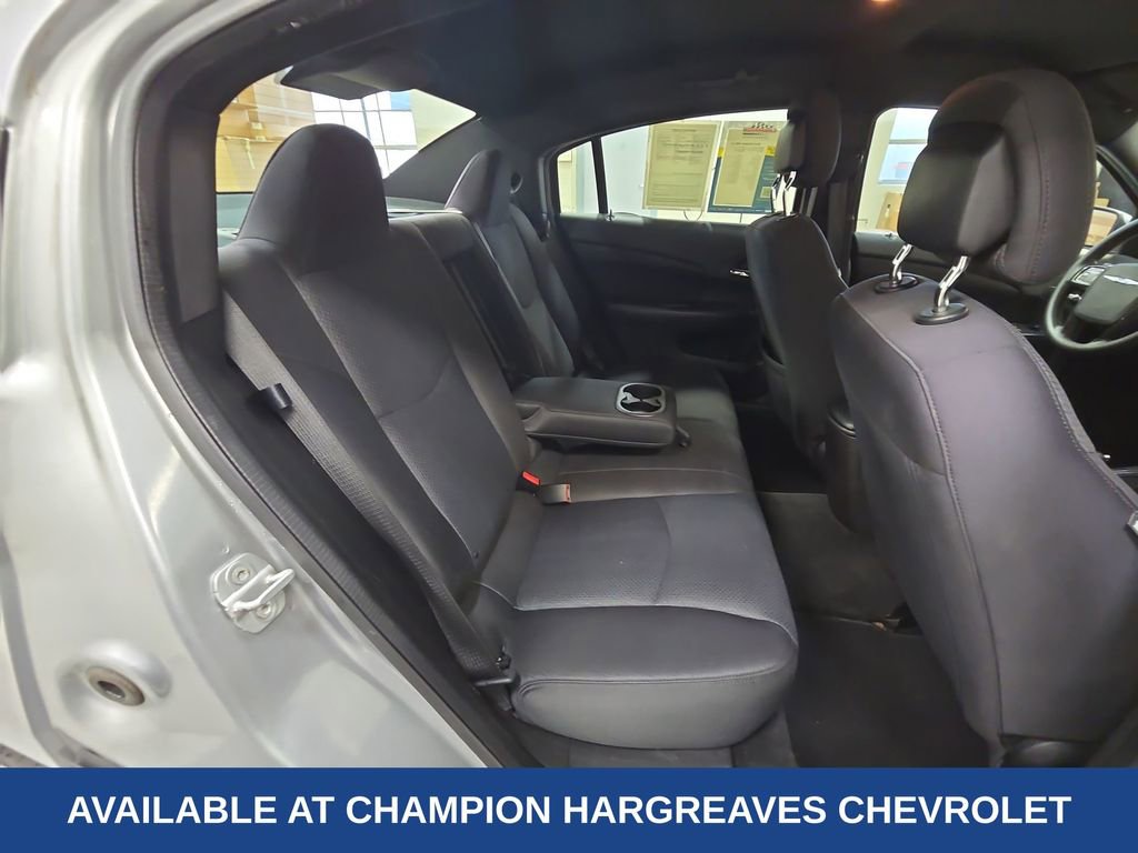 Used 2014 Chrysler 200 LX image 36