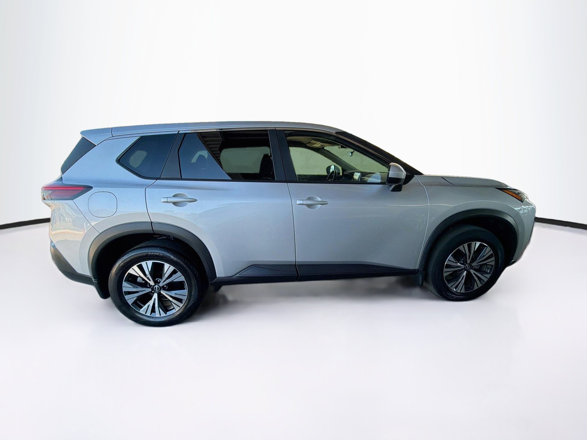 Used 2023 Nissan Rogue SV AWD/4WD image 10