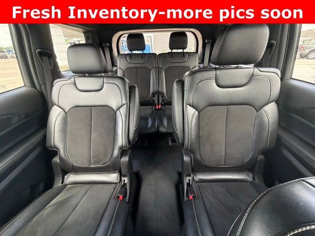 Used 2023 Jeep Grand Cherokee L Laredo RWD image 9