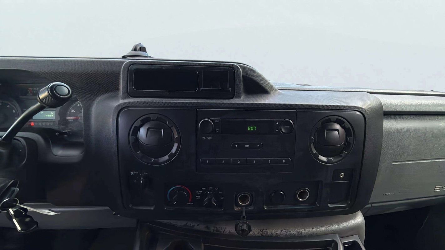 Used 2013 Ford E-350 and Econoline 350 Super Duty image 10