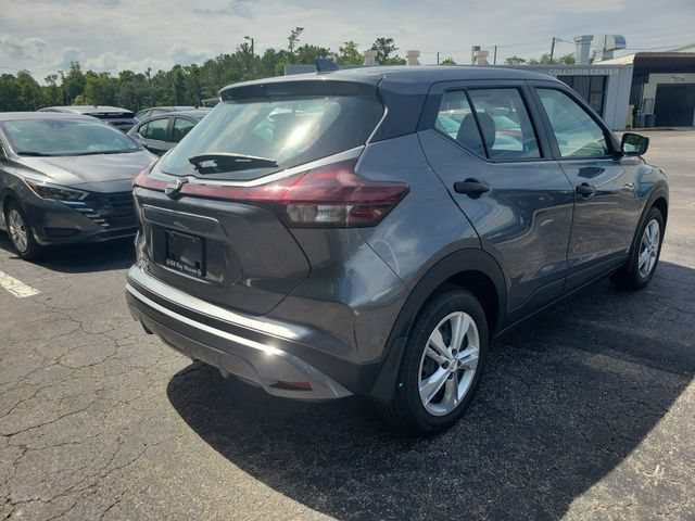 Certified 2025 Nissan Kicks Play S FWD image 6