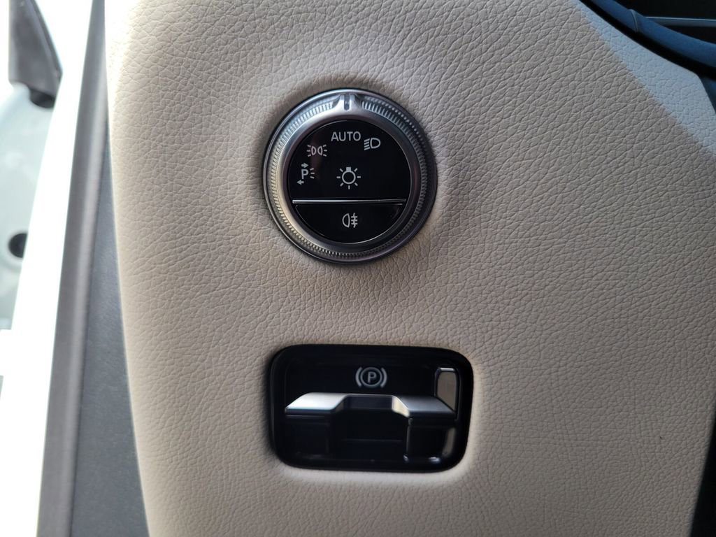 New 2026 Mercedes-Benz GLC 300 4MATIC image 24