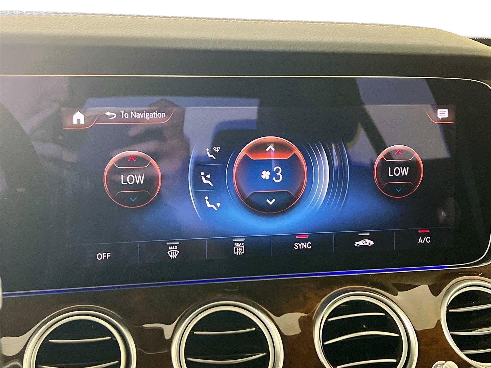 Certified 2023 Mercedes-Benz E 450 4MATIC Sedan image 17