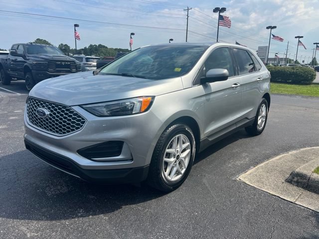 Used 2024 Ford Edge SEL AWD/4WD image 4