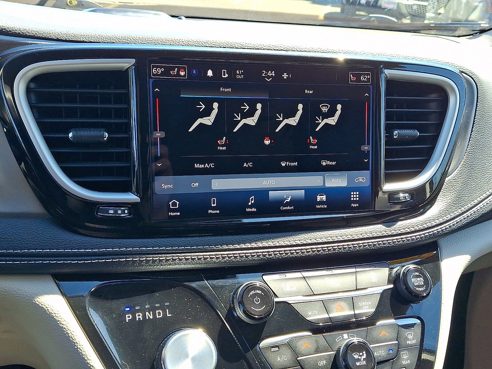 Used 2023 Chrysler Pacifica Touring-L FWD image 15