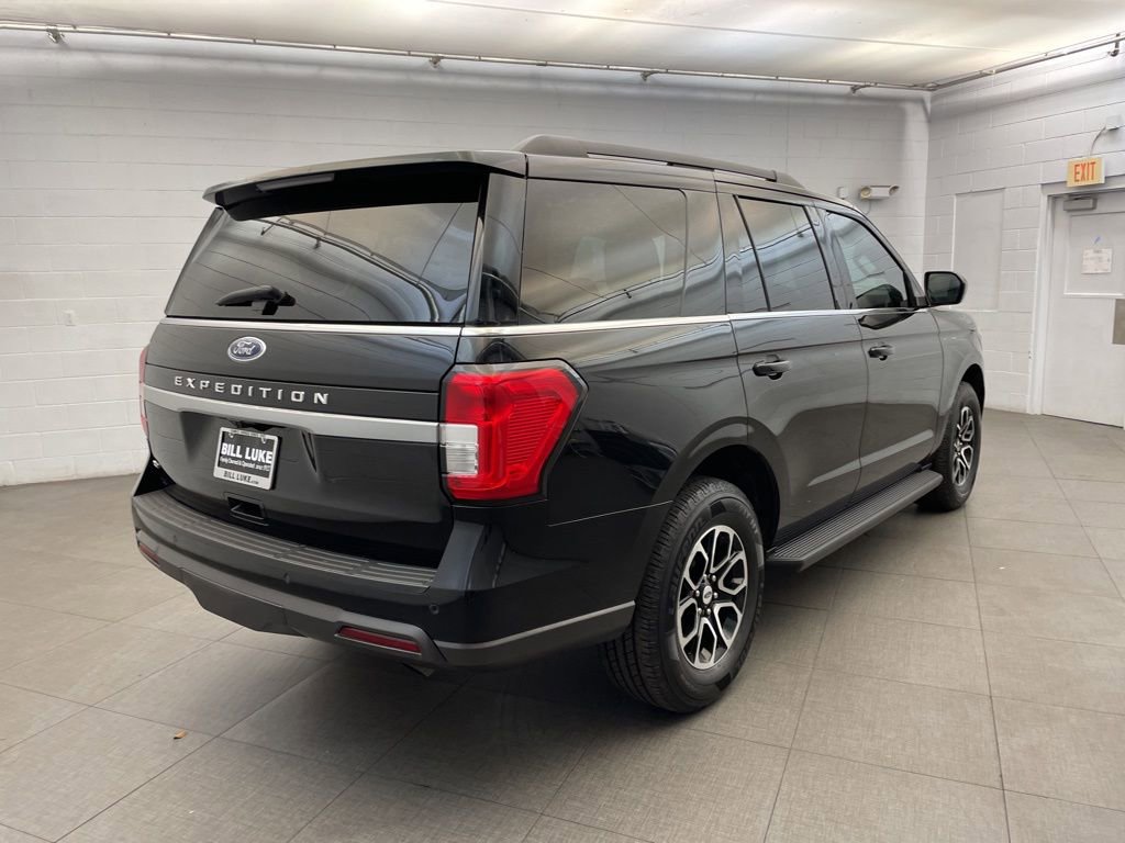 Used 2022 Ford Expedition XLT image 5