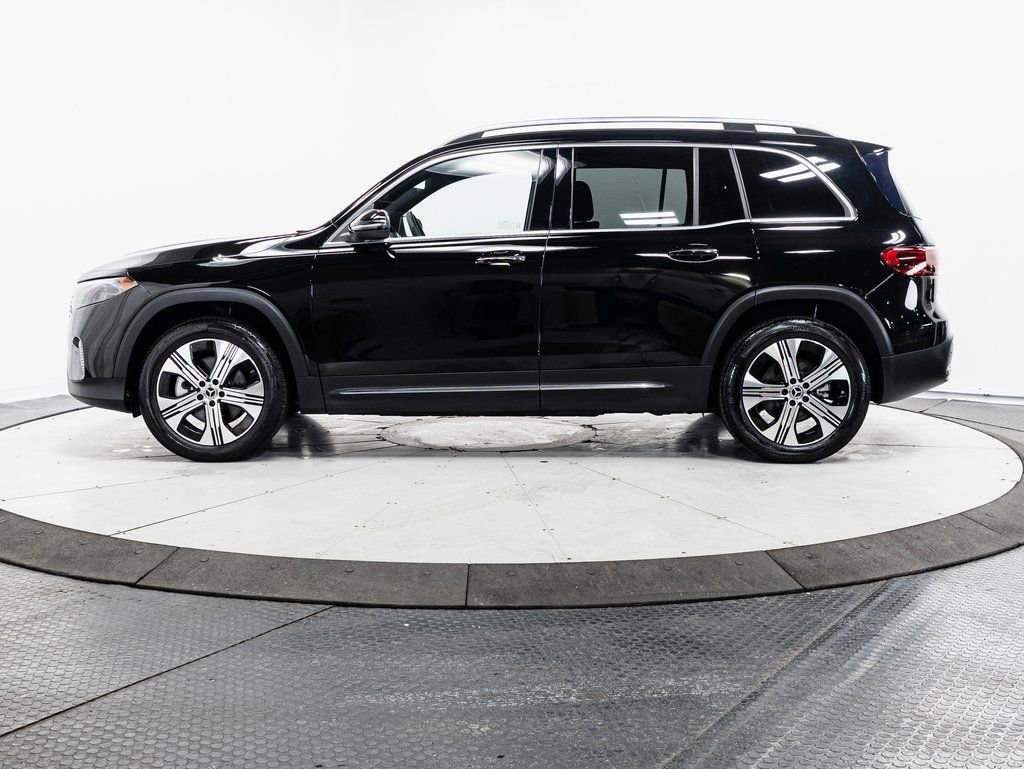 Used 2024 Mercedes-Benz EQB 350 4MATIC SUV image 4