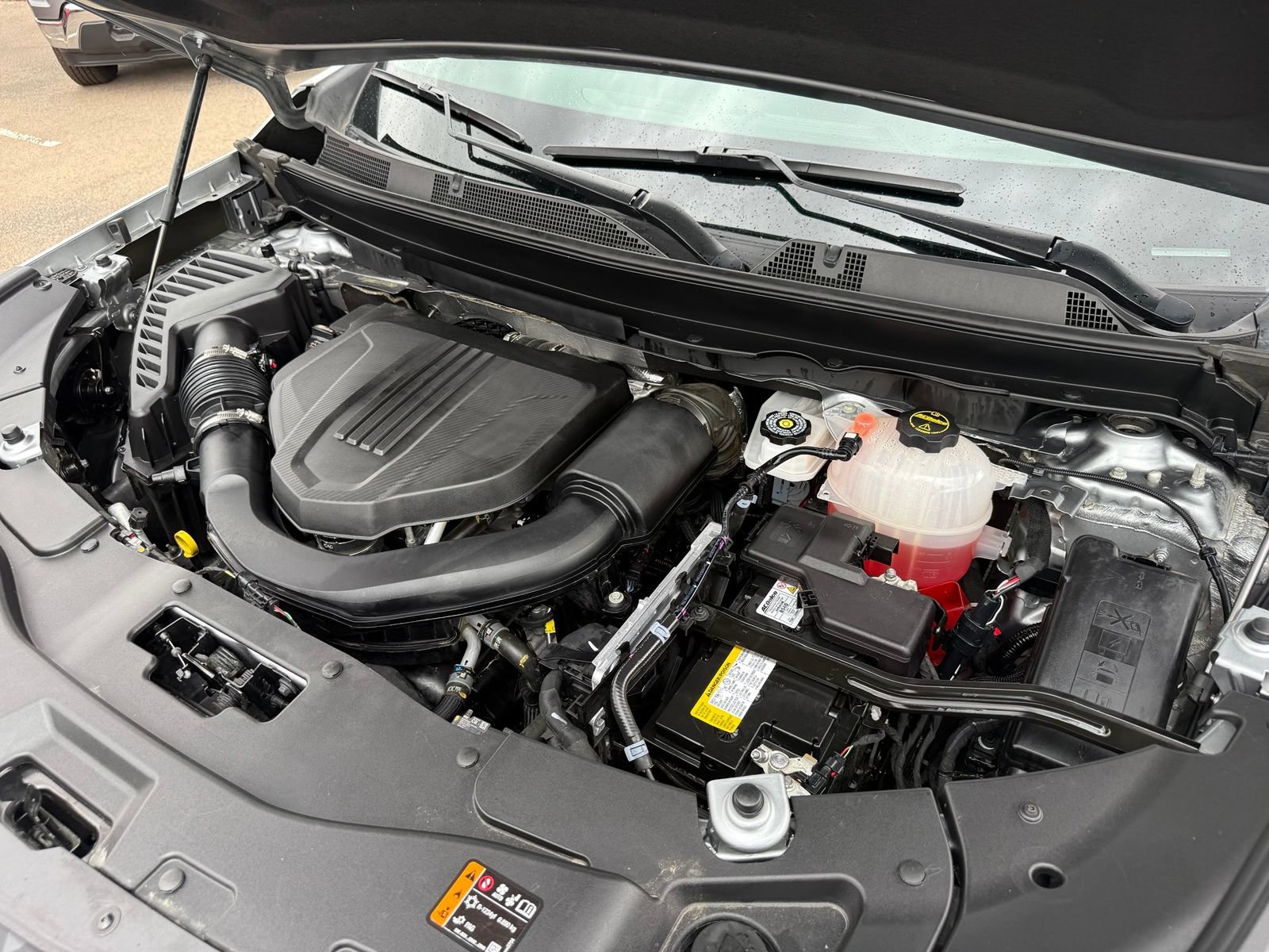 Certified 2025 Chevrolet Traverse LT FWD image 44