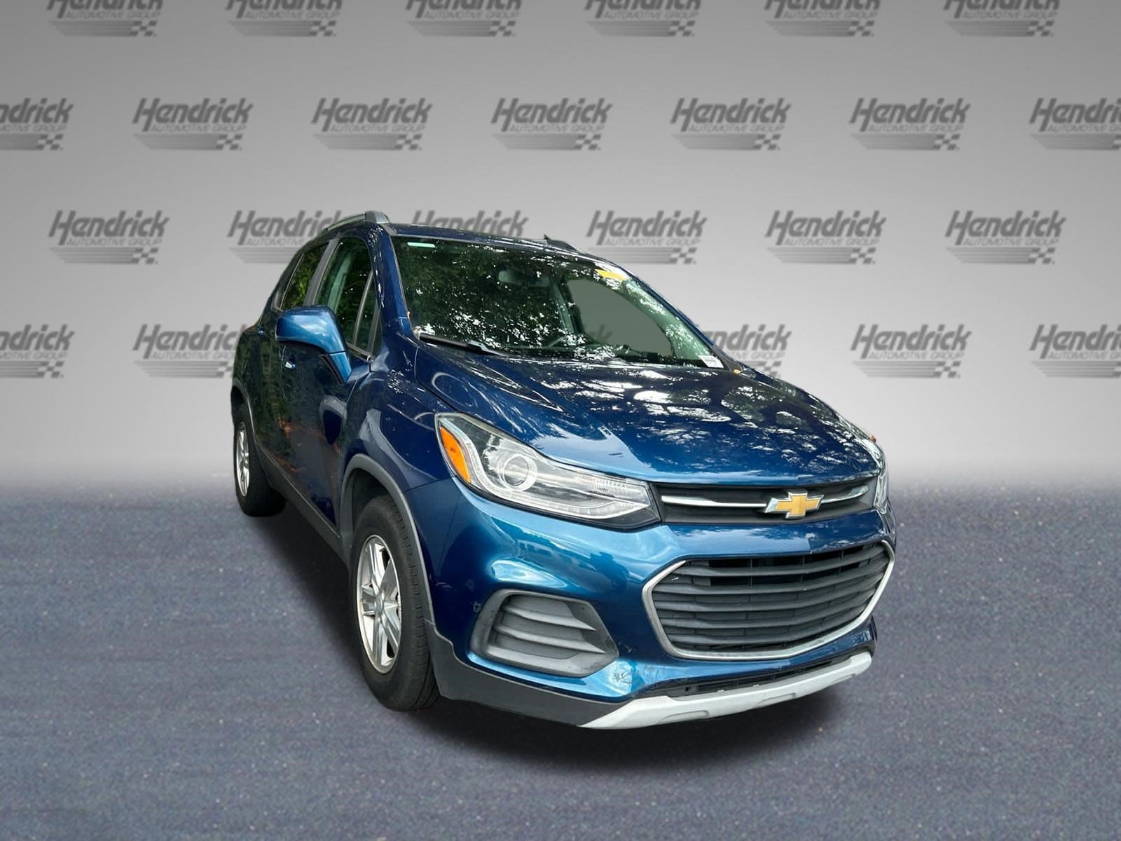 Used 2019 Chevrolet Trax LT w/ LT Convenience Package FWD image 5