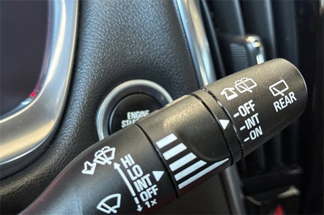 Used 2022 Chevrolet Traverse Premier w/ LPO, Floor Liner Package image 41