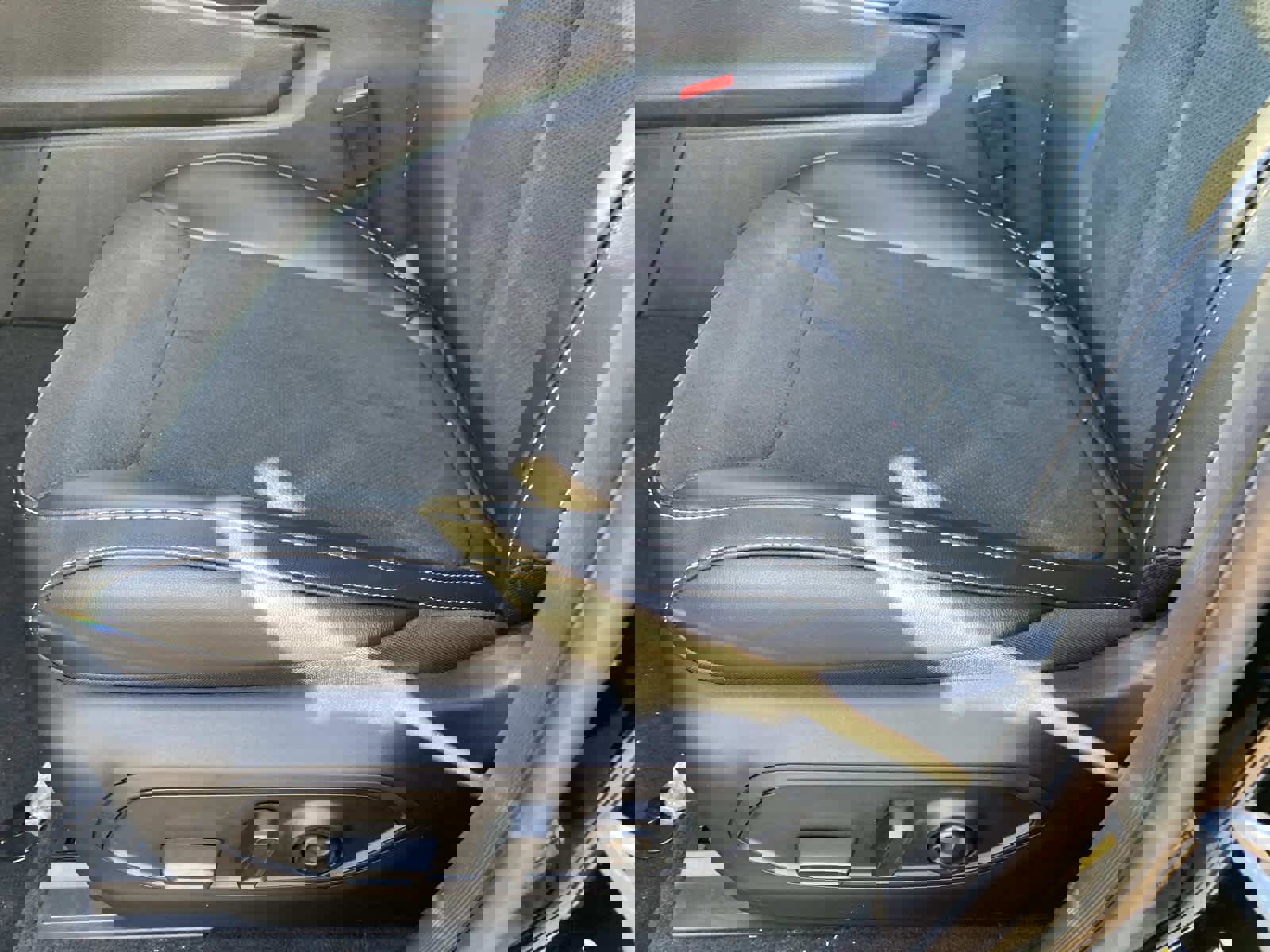 New 2025 Jeep Grand Cherokee Laredo image 11