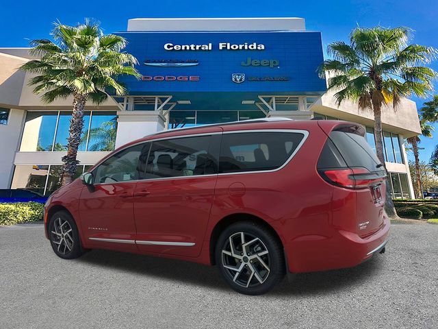 New 2027 Chrysler Pacifica Pinnacle w/ Theater Group AWD/4WD image 7