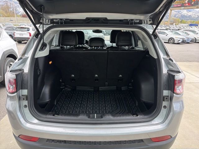 Used 2020 Jeep Compass Latitude image 27