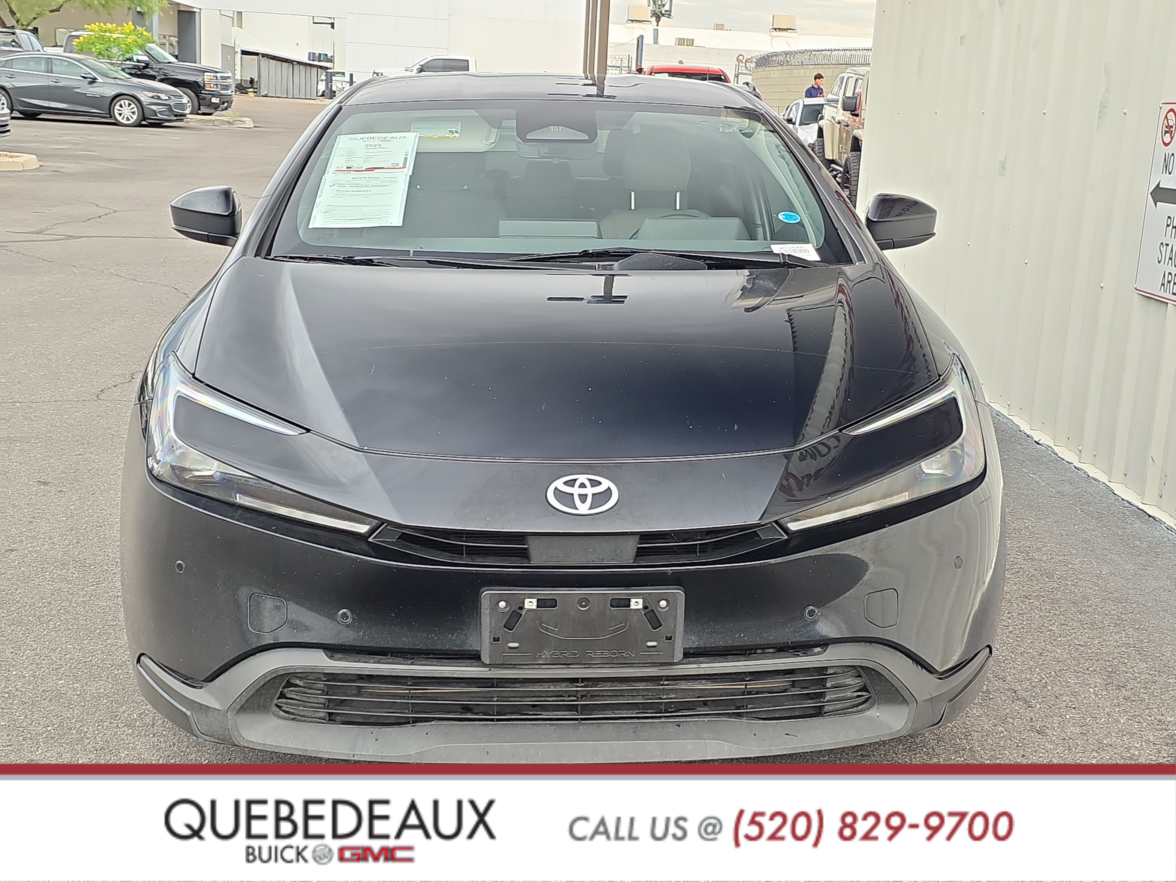 Used 2023 Toyota Prius LE FWD image 2