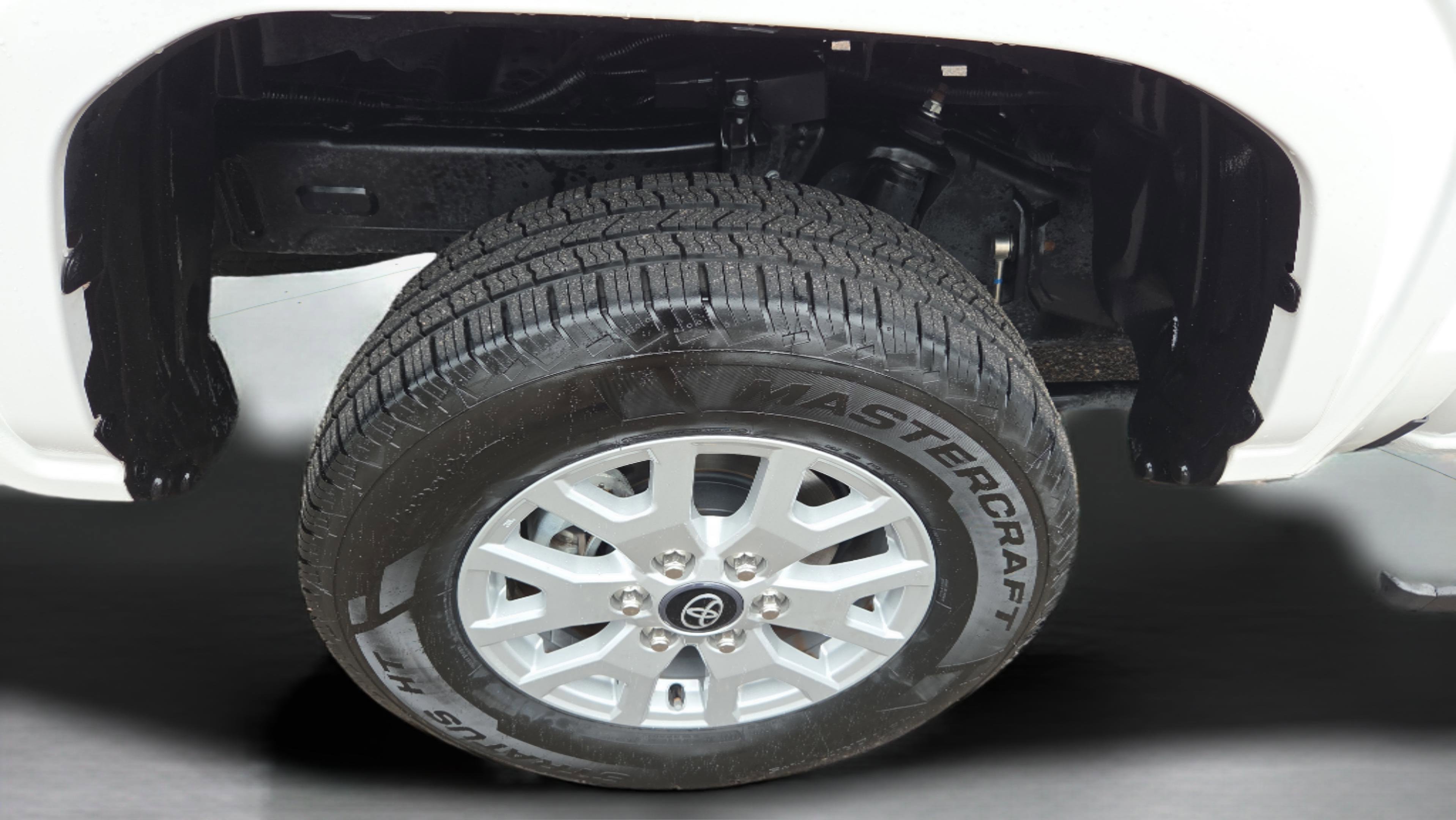 Used 2024 Toyota Tacoma SR5 image 32