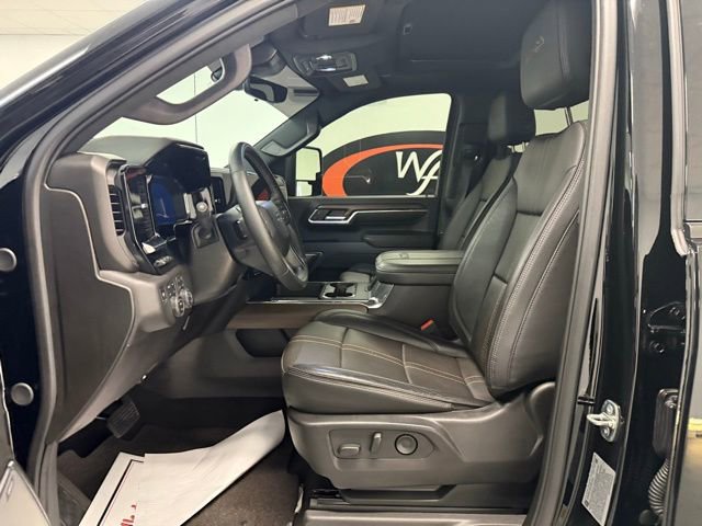 Used 2024 Chevrolet Silverado 2500 High Country w/ High Country Premium Package image 9